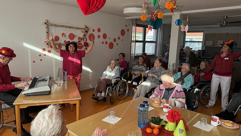 Faschingsparty im Seniorenheim Hirschau